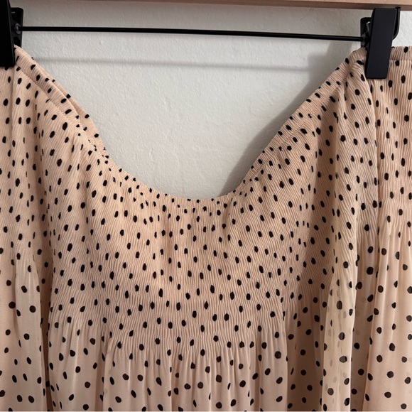 Max Studio Cream Polka Dot Mini Skirt with Contrast Hem - Picture 3 of 4